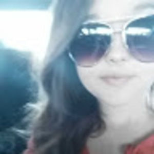 Meet your Posher, Michaela